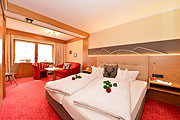  Liebevoll dekoriertes Doppelbettzimmer Quelle: Sascha Duffner (Hotel Jagdhof) 